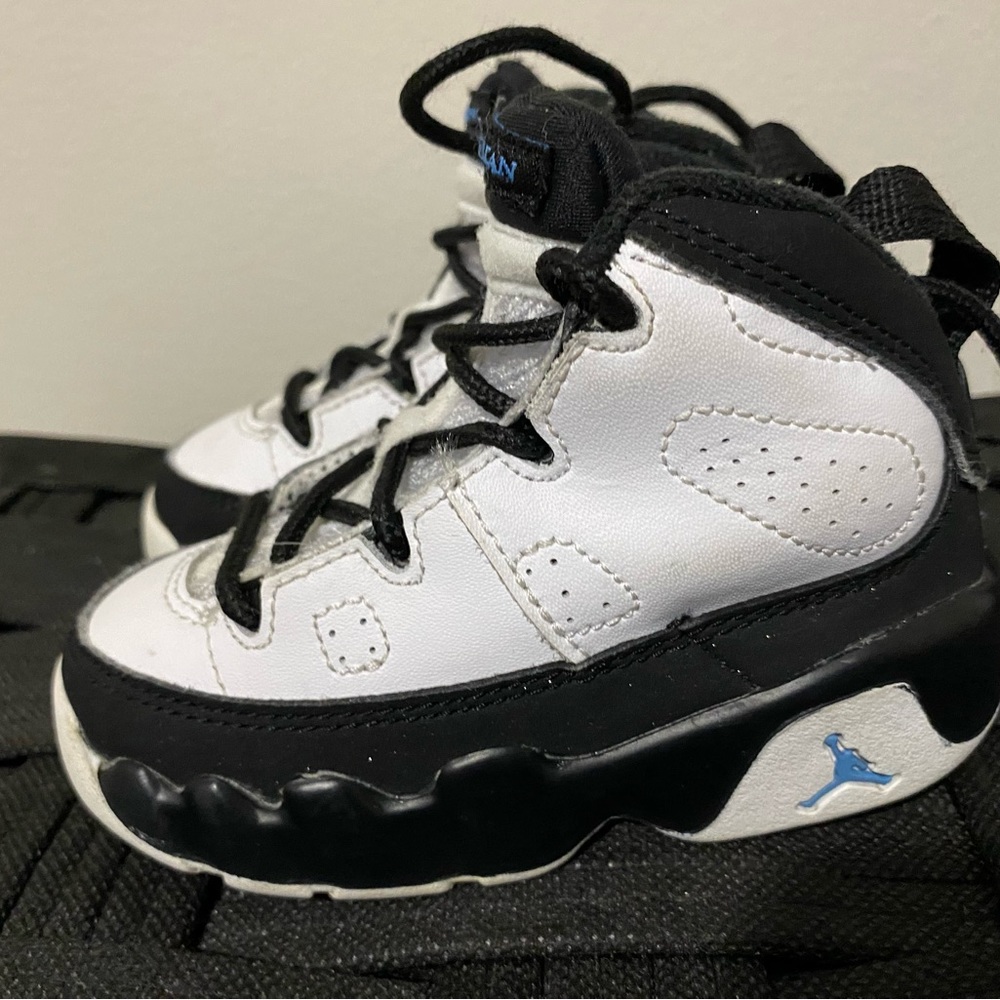 Retro Air Jordan 9